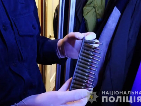 У Білій Церкві в чоловіка виявили цілий арсенал зброї (ФОТО)