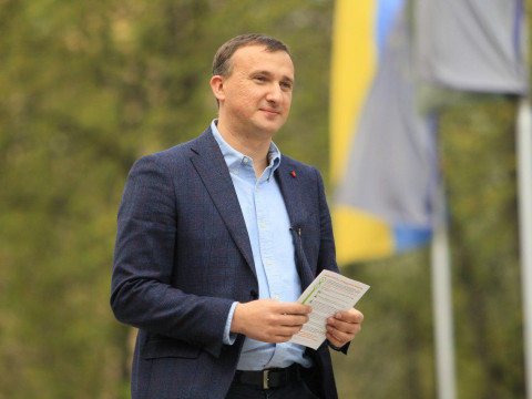  Двійникам Карплюка пропонують 20 тис доларів за участь у виборах
