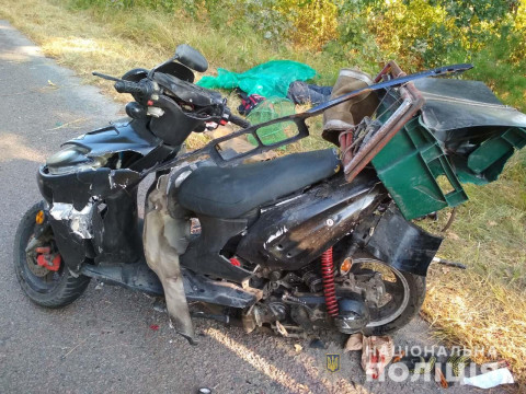 У Фастові невідомий на авто збив пенсіонера, який їхав на мопеді