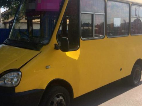 У Борисполі зупинили "неіснуючий" автобус