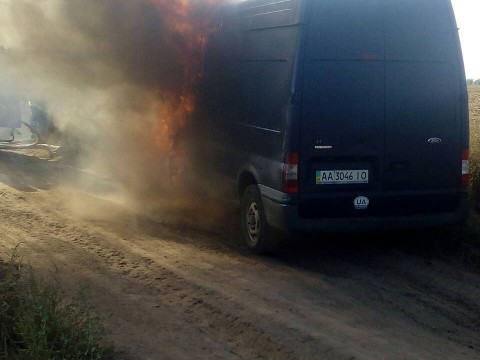 У Богуславі згорів мікроавтобус (ФОТО)
