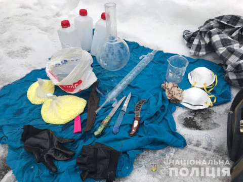 У Броварському районі у колишнього поліцейського вилучили амфетамін (ФОТО)