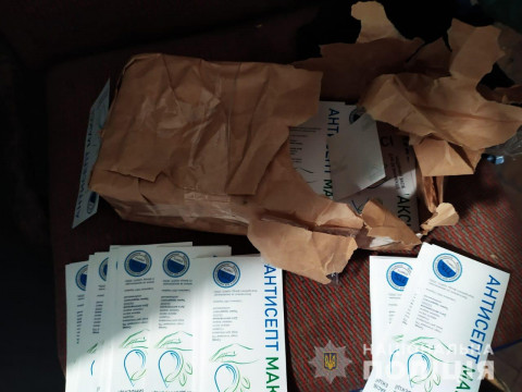 На Вишгородщині працював підпільний цех з виготовлення контрафактних антисептиків