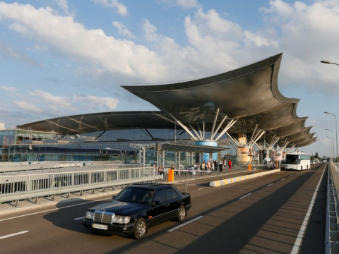 Доба в "мавпятнику": турист з Пакистану потрапив у немилість в поліцейських із "Борисполя"