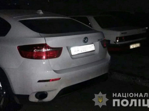 У Броварах знайшли викрадений у столиці BMW X6