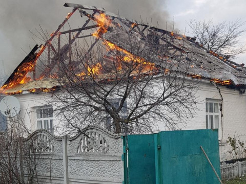 На Ставищенщині вогонь охопив житловий будинок