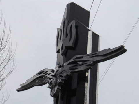 У Вишгороді відкрили пам'ятник "Мужності, честі і гідності" (ФОТО)
