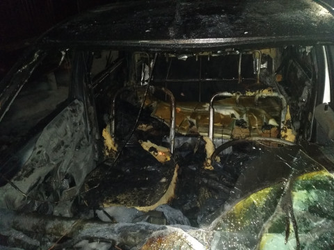 На Київщині вщент згоріла іномарка