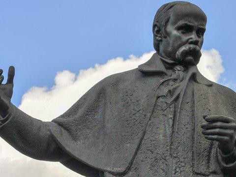 У Державному архіві Київщини зробили унікальну виставку до дня народження Тараса Шевченка