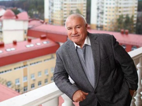 Несподіваний поворот: скандальний забудовник Кулагін захопився читанням партійних програм