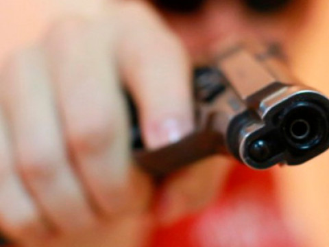 У Броварах чоловік стріляв у жінку заради її сумочки