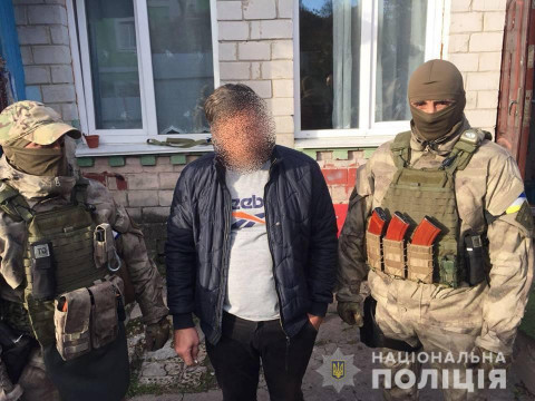 У Гостомелі спецпризначенці затримали двох наркодилерів (ФОТО, ВІДЕО)