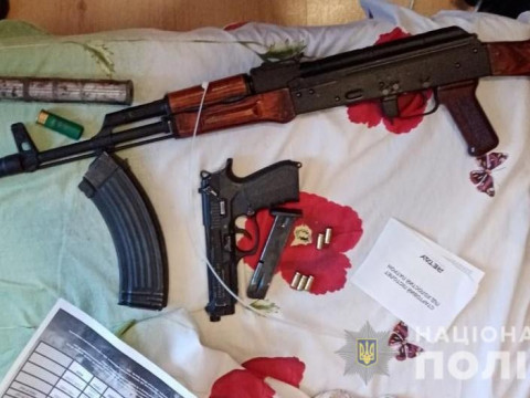  У Білій Церкві затримали злочинців, які тероризували бізнесменів (ФОТО)