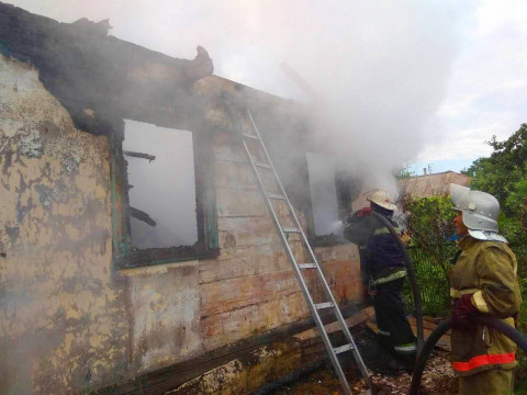 На Бородянщині господарі через пожежу залишились без даху (ФОТО)