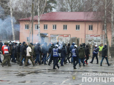 Поліція готується до масових порушень на виборах президента
