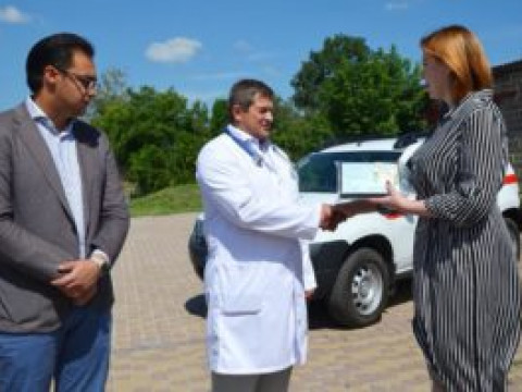 Керівництво Києво-Святошинського району знову роздає автомобілі