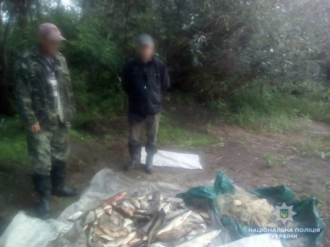 У селі під Вишгородом затримали браконьєрів з великим уловом (ФОТО)