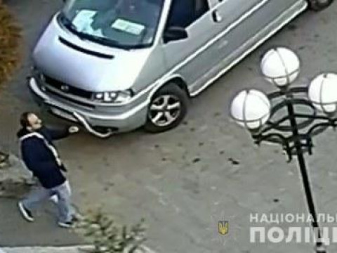 В Обухові розшукують маніяка, що переслідує дітей (ВІДЕО)