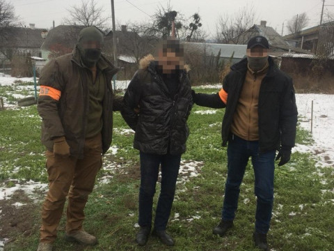На Київщині затримали дільничного поліції за вимагання 4 тис доларів хабара (ФОТО)
