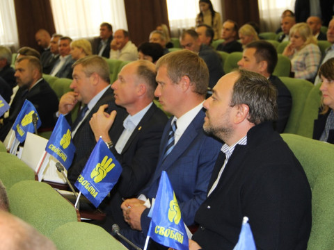 Імпотентна облрада: чому Київщині не потрібні "безхребетні" депутати