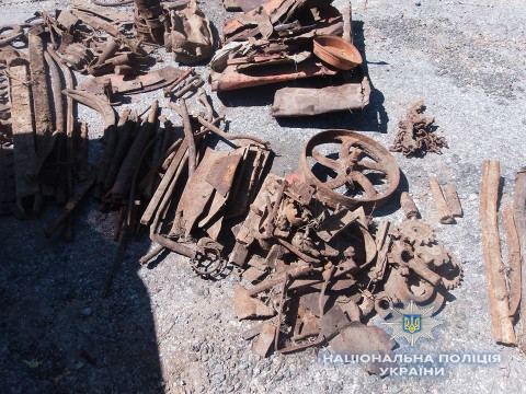 Двоє чоловіків хотіли вивезти радіоактивний брухт з Чорнобиля (ФОТО)