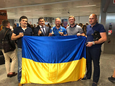 Збірну з самбо урочисто зустріли в аеропорту "Бориспіль"