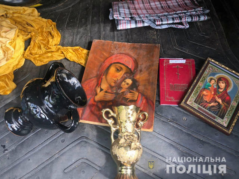 Правоохоронці розшукали викрадене майно з церкви у Тетіївському районі (ФОТО)