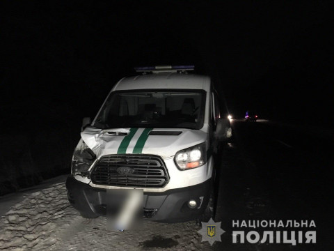  Під Києвом молодик на інкасаторському авто збив людину 