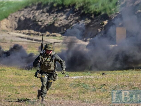 Показове навчання Нацгвардії на Бориспольщині відвідали іноземні військові аташе (ФОТО)