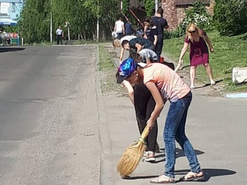 У селі під Києвом використовують дитячу працю (ФОТО)