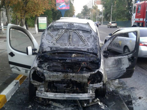 В Ірпені спалахнув автомобіль