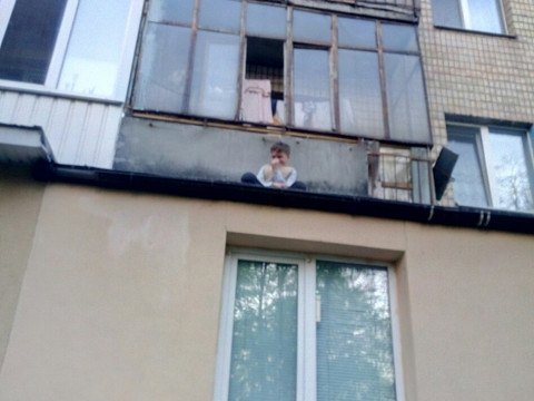 У Бучі пожежники зняли з даху 10-річного хлопчика (ФОТО)