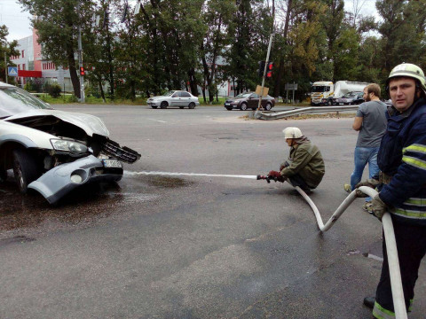 У Васильківському районі рятувальники ліквідували наслідки ДТП (ФОТО)