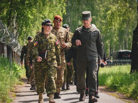 Підполковник Збройних сил Канади відвідала центр бойової підготовки у Вишгороді (ФОТО)