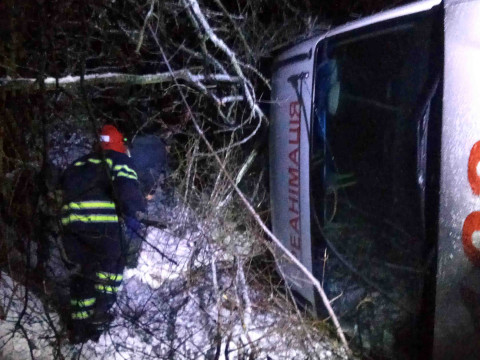 На Білоцеківщині перекинувся автомобіль швидкої допомоги (ФОТО)