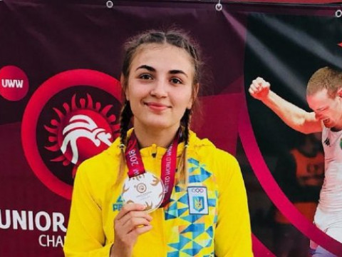 Спортсменка з Броварів перемогла росіянку у півфіналі чемпіонату світу з боротьби
