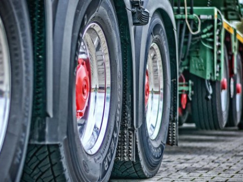 Нардепи ухвалили закон про автоматичне зважування вантажівок на ходу