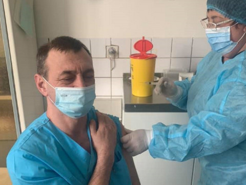 На Яготинщині медиків почали вакцинувати від коронавірусу