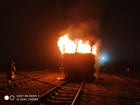 У Яготині загорівся електропотяг (ФОТО, ВІДЕО)