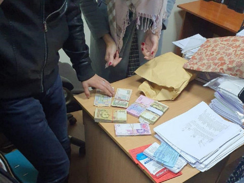 Під Києвом поліція відкрила кримінальне провадження за фактом підкупу виборців (ФОТО)