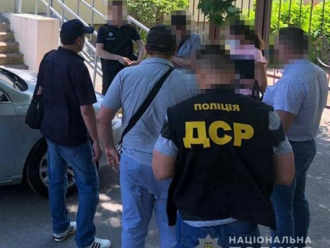 На Київщині на хабарі затримали посадовця Держгеокадастру  (ФОТО)