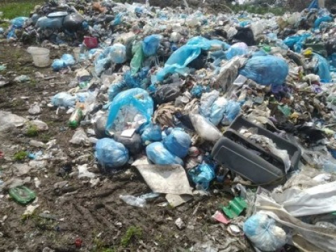 У Київській області почали ліквідувати звалища медичних відходів