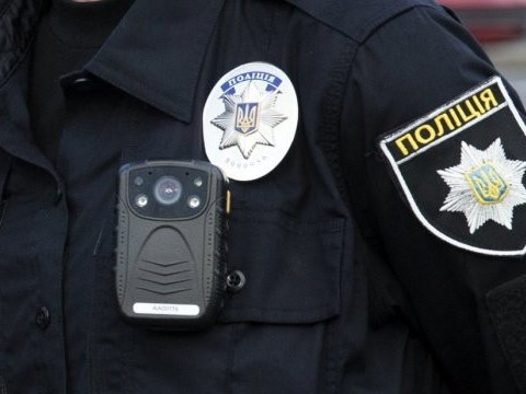 Карантин вихідного дня не для Броварів: правоохоронці припинили роботу ресторану (ВІДЕО)