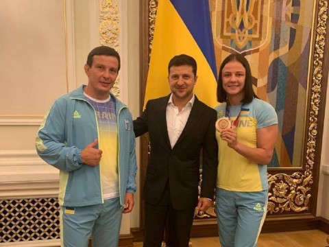 Президент України вручив титулованій борчині з Ірпеня Орден княгині Ольги