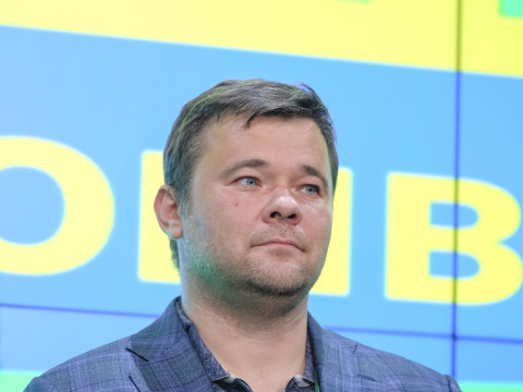 Куратори Київщини від партії Зеленського поповнюють "чорну касу" для народних депутатів
