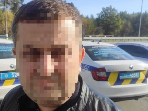Патрульні Київщини виявили чоловіка, який переховується від суду