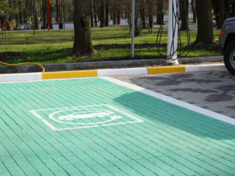 В Ірпені встановили зарядку для електрокарів 