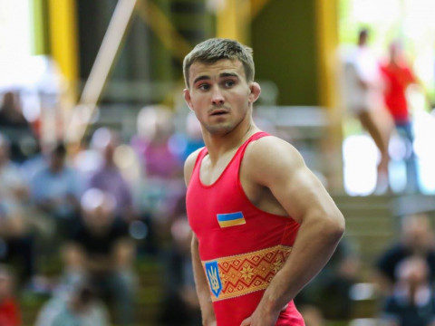 Спортсмен з Українки виборов золото на чемпіонаті з вільної боротьби