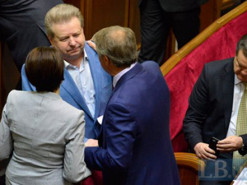 Під Києвом у народного депутата Поплавського знайшли незадекларований особняк