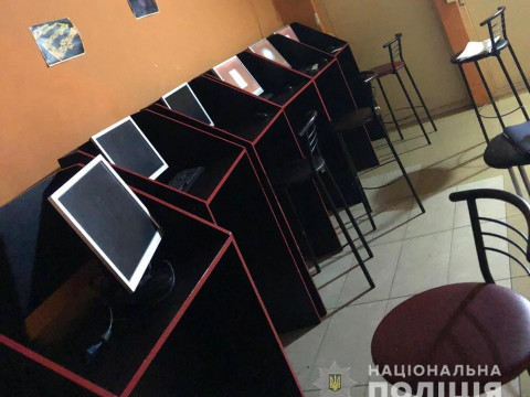 За добу на Київщині "прикрили" аж три нелегальні гральні заклади (ФОТО)